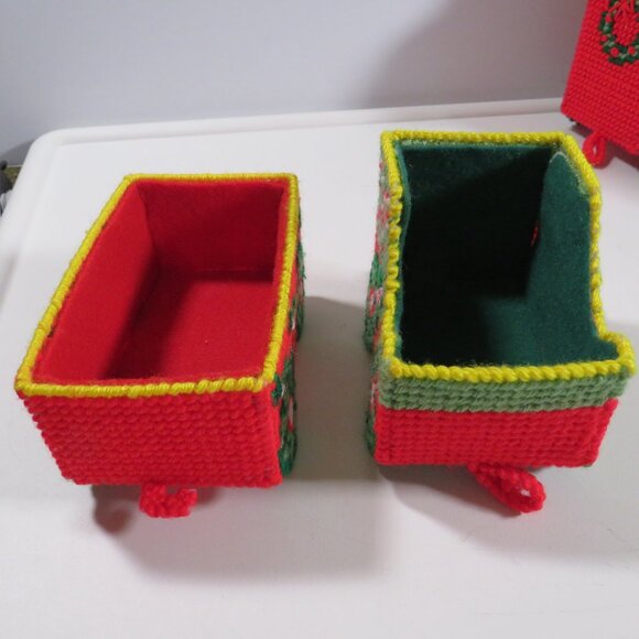 Vintage Plastic Canvas TRAIN set 1980s - Picture 13 of 15